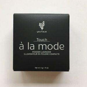 Younique Powder Luminizer